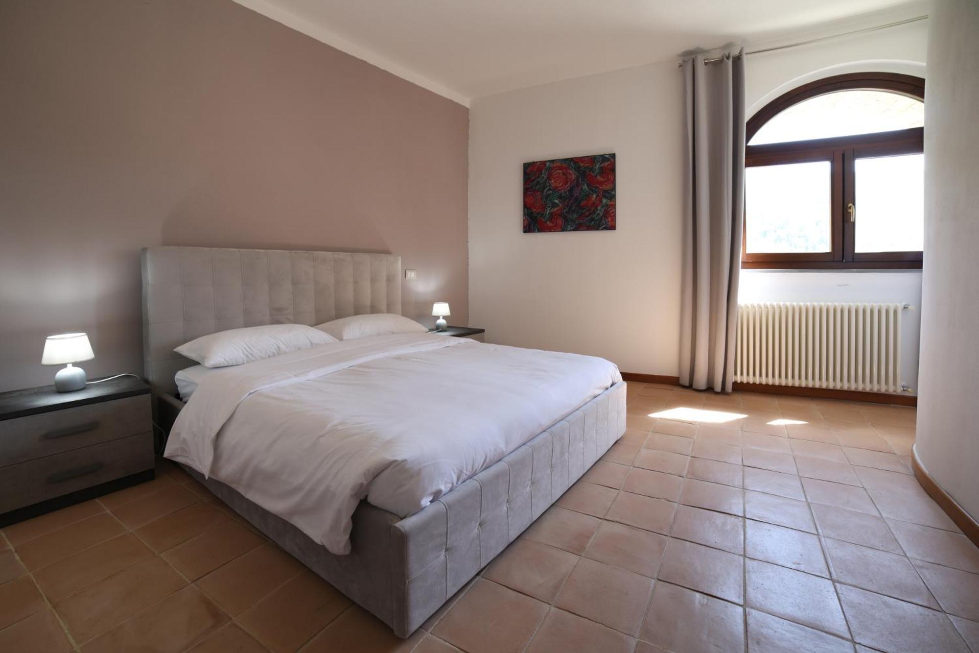 Ht Castello Di Campolongo Lejlighedshotel Valfabbrica Eksteriør billede