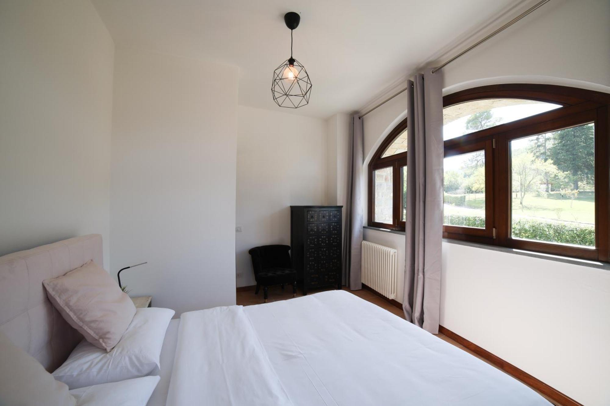 Ht Castello Di Campolongo Lejlighedshotel Valfabbrica Eksteriør billede