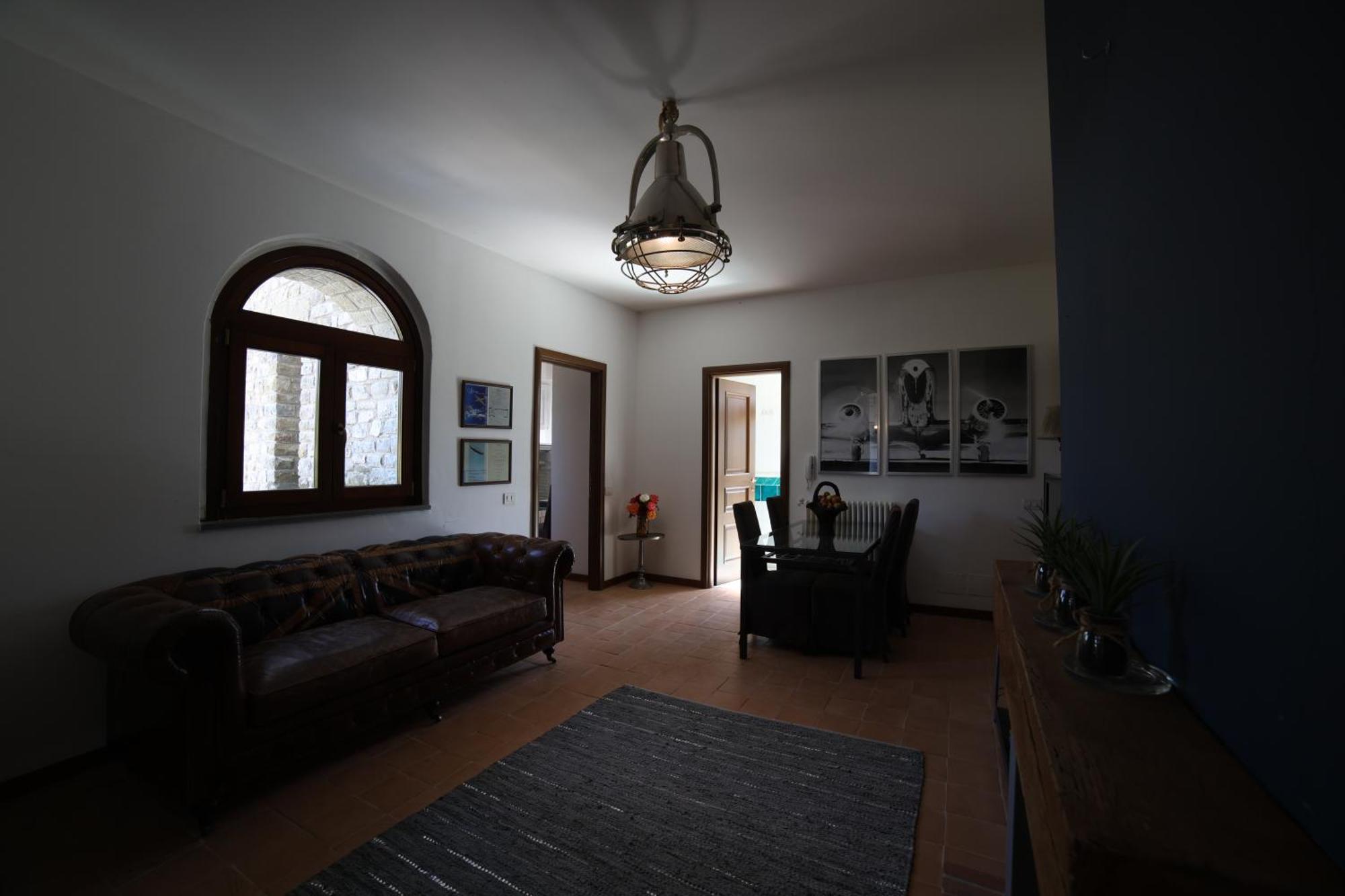 Ht Castello Di Campolongo Lejlighedshotel Valfabbrica Eksteriør billede